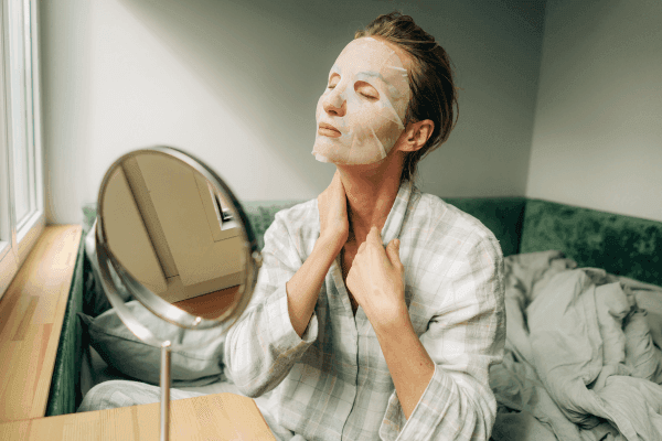 Cuidados com a Pele Madura no Calor, Frio ou Tempo Seco Usando Cosméticos Orgânicos Adaptativos